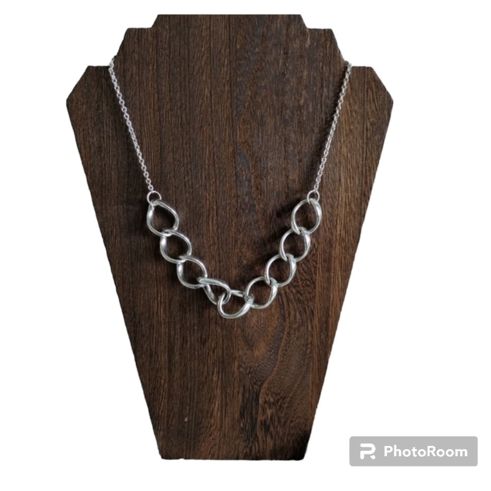 Chunky Chain Link Necklace Silver Toned